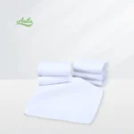 Khăn mặt Anita màu trắng sang trọng, phù hợp với không gian khách sạn 4 – 5 sao