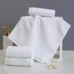 Chất liệu cotton tự nhiên giúp khăn mặt Anita mềm mại, an toàn với làn da nhạy cảm