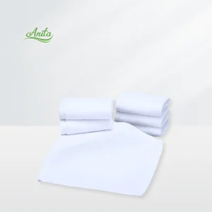 Khăn mặt Anita màu trắng sang trọng, phù hợp với không gian khách sạn 4 – 5 sao
